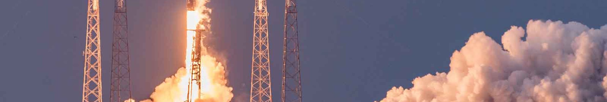 Drake Plastics-Raumschiff-Industrie-13a-spaceX-falcon-9-1-Banner